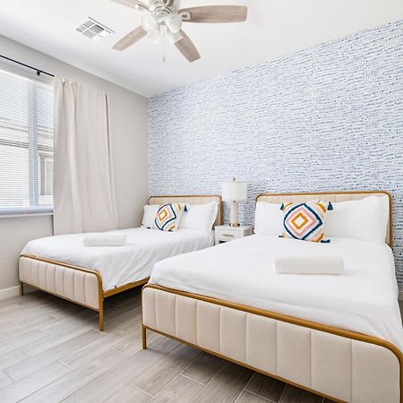 Chic And Spacious Two Bedroom With Convenient Free Parking 글렌데일 외부 사진